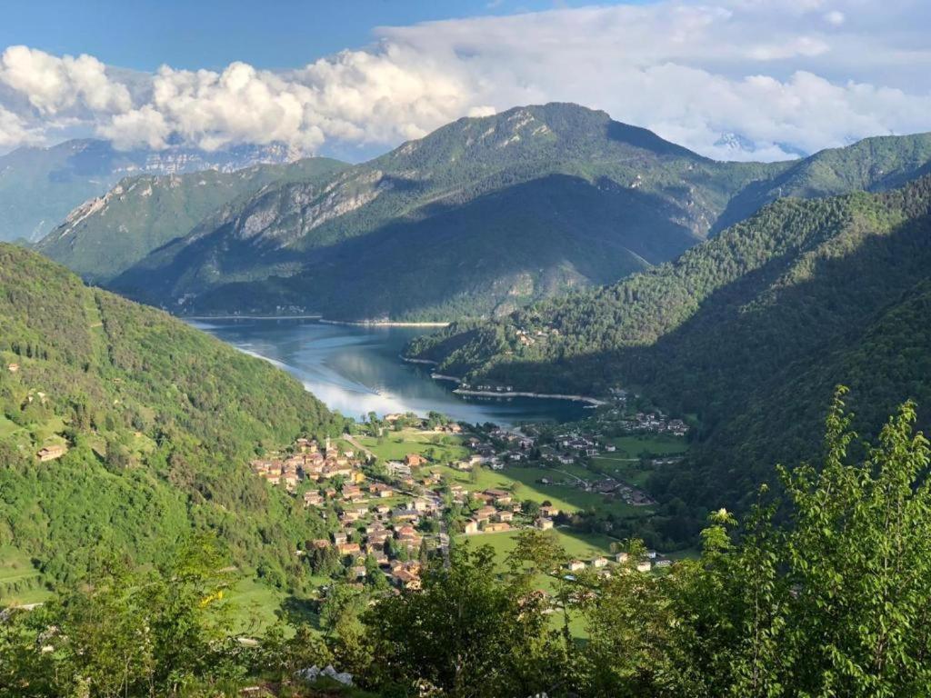Appartamento Al Colle Bezzecca Exteriör bild
