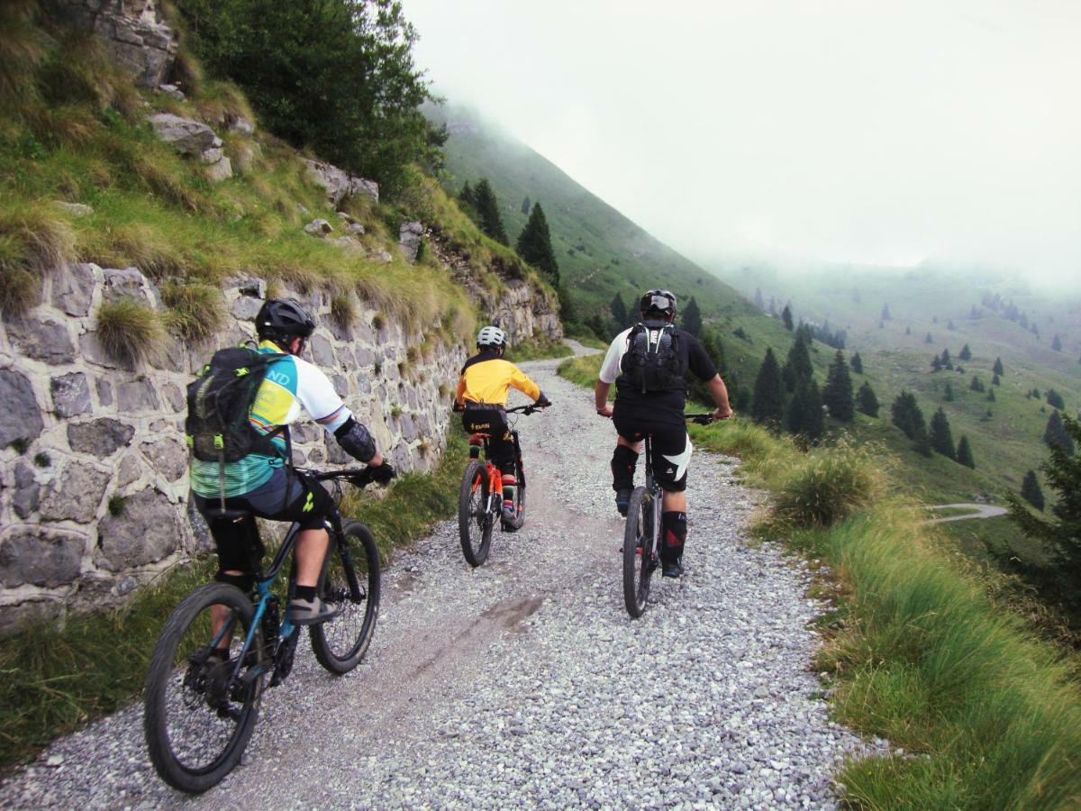 Appartamento Al Colle Bezzecca Exteriör bild